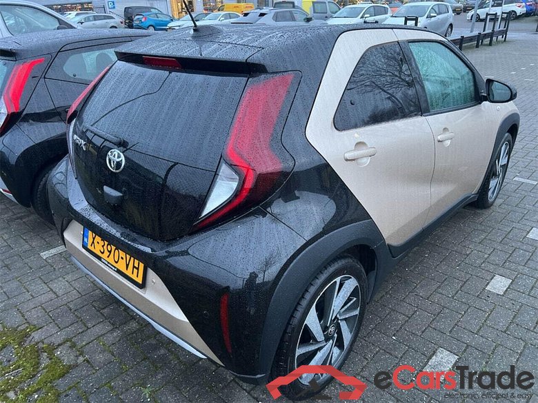 TOYOTA Aygo X 1.0 VVT-i S-CVT Envy #4