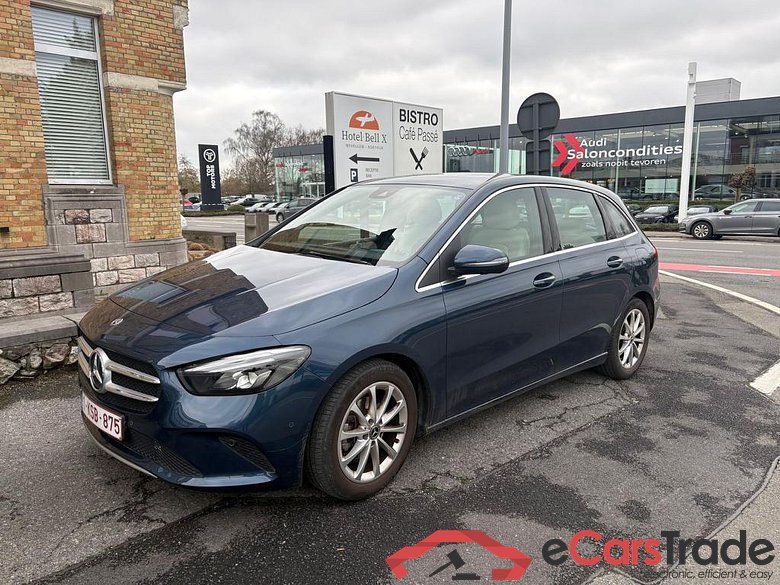 MERCEDES-BENZ B 180 180