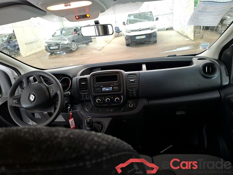 RENAULT Trafic / 2019 / 4P / Combi Zen L1 dCi 120 S&S - 8 pl #5