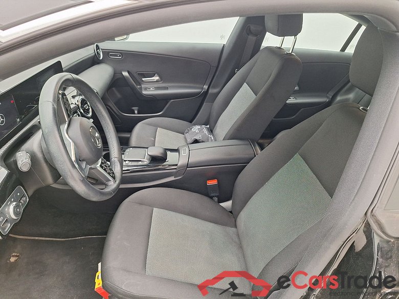 Mercedes, CLA-Class '19, Mercedes-Benz CLA CLA 180 d Essential Line 4d #3