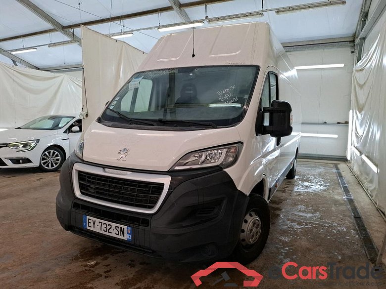 PEUGEOT Boxer VU 4p Fourgon 2.0 BLUEHDI 130 S&S PREMIUM 335 L3H3