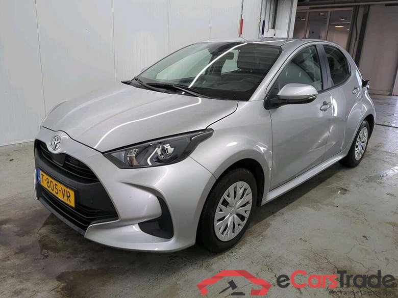 TOYOTA Yaris 1.5 VVT-i Active #1