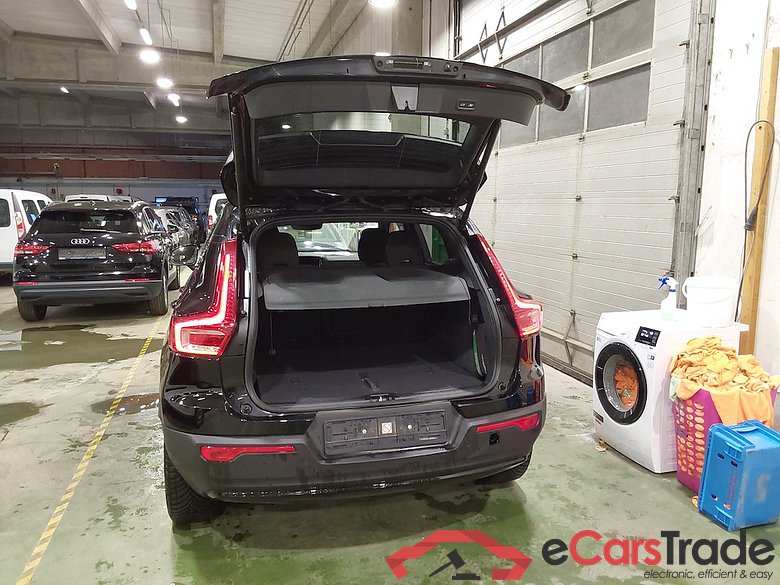 VOLVO XC40 1.5 T2 PLUS LIMITED EDITION AUTO #3