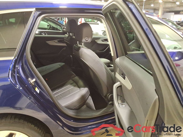 AUDI A4 AVANT 2.0 30 TDI 100KW S TR ATTRACTION B.E. #5