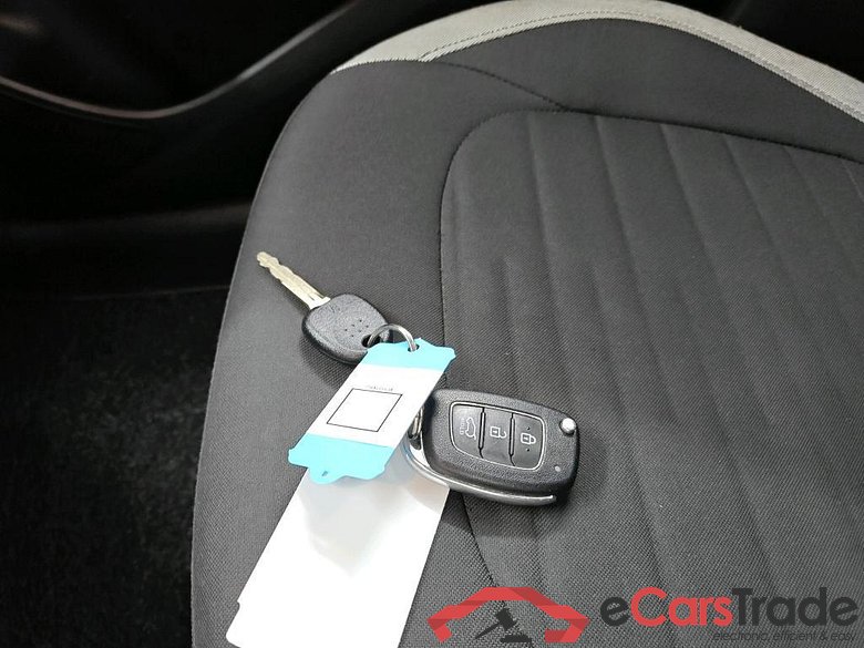 HYUNDAI i10 49 kW #5