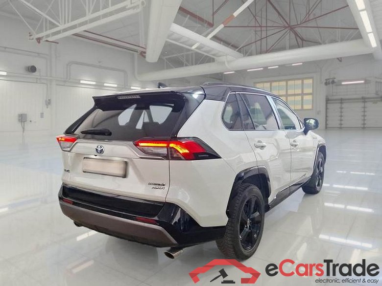 TOYOTA RAV4 / 2018 / 5P / CROSSOVER 2.5 HV 222V E-CVT STYLE 4WD #2