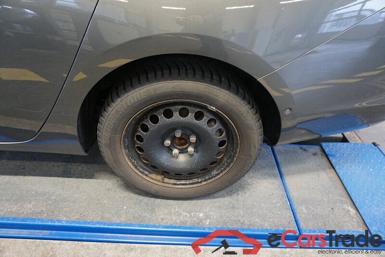 Opel Astra 1.2 Direct Injection Turbo #6