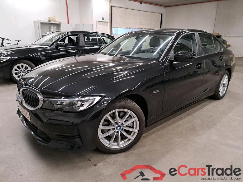 BMW - BMW 3 BERLINE 320e 204PK Business Edition With Vernasca Heated Sport Seats & Active Cruise Control & Driving Assistant Pack   * HYBRID *