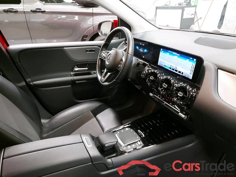 MERCEDES - MER B 180 d 116PK DCT Business Solution & Trailer Towing Hook #3