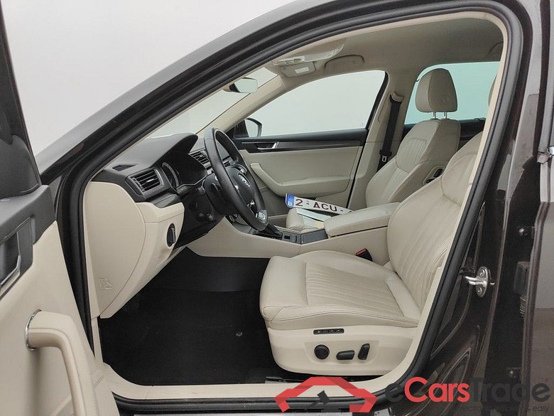 Skoda Superb Combi 2.0 CRTDI 110kW DSG7 Style 5d #3