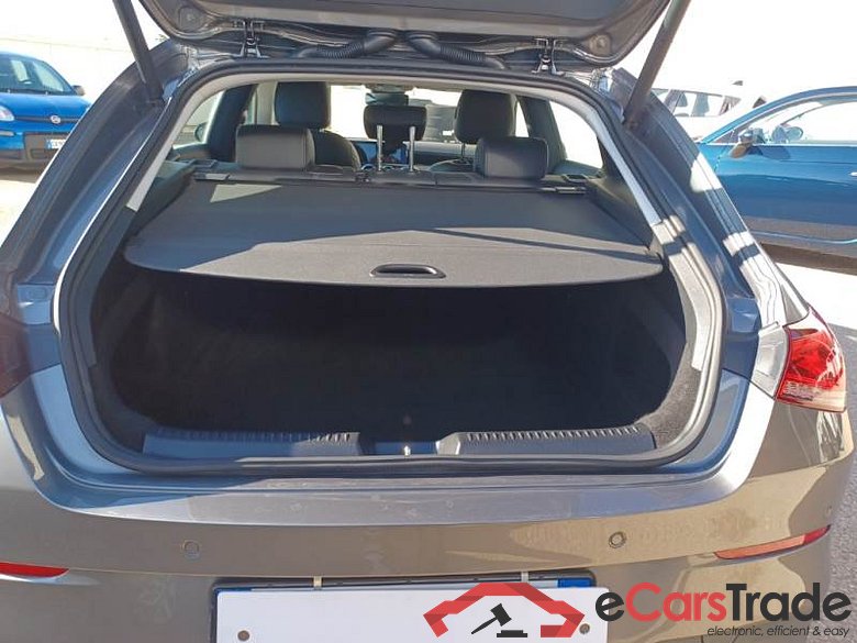 MERCEDES-BENZ CLA SHOOTING BRAKE / 2019 / 5P / STATION WAGON CLA 180 D AUTOMATIC BUSINESS EXTRA #5