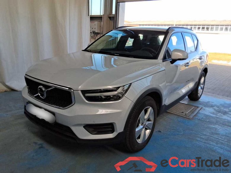 Volvo XC40 (2017->) DE - SUV5 T2 2WD EU6d, Momentum Core (EURO 6d), 2020 - 2022