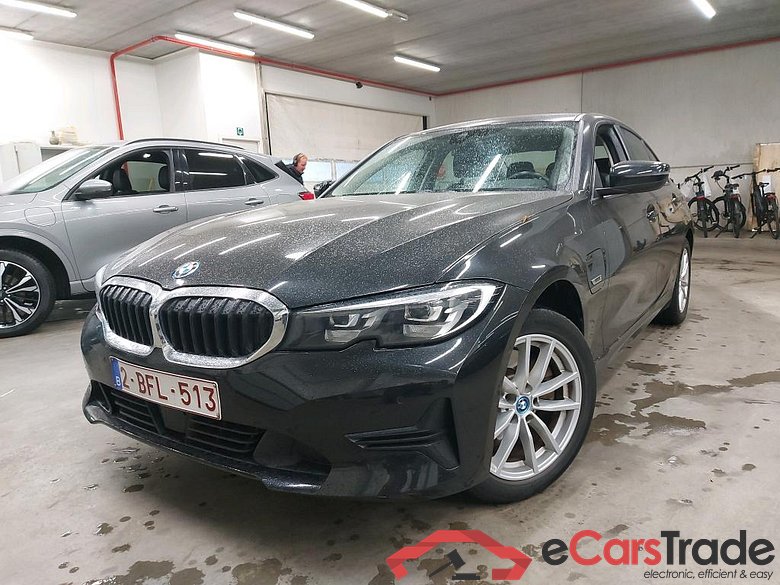 BMW - BMW 3 BERLINE 320e 204PK Business Edition With Vernasca Heated Sport Seats & Active Cruise Control & Driving Assistant Pack   * HYBRID *