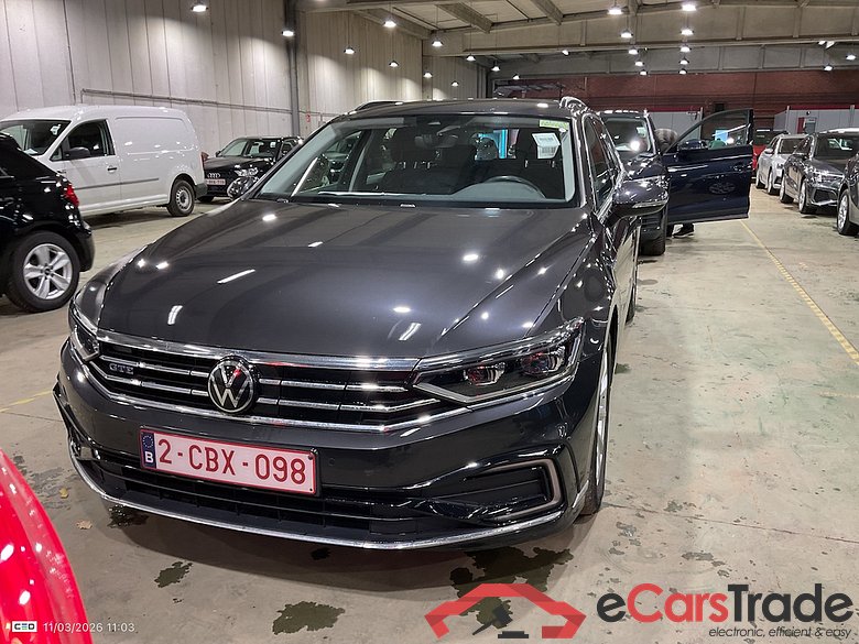 VOLKSWAGEN PASSAT VARIANT 1.4 TSI MSQ VARIANT GTE BUSINESS #2