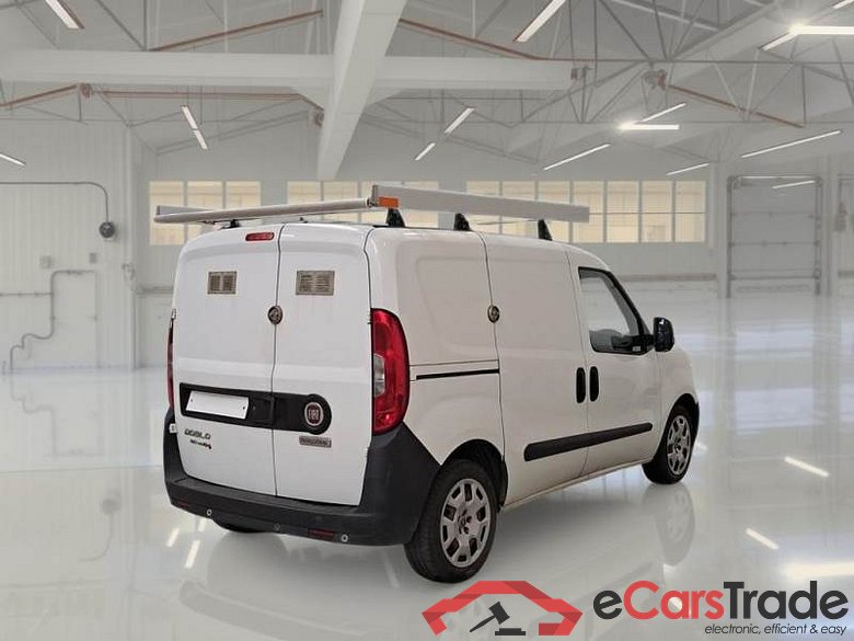 FIAT DOBLÒ CARGO / 2014 / 4P / VETT. FURGONATA 1.6 MULTIJET 16V 120CV SX 3POSTI EURO 6 #2