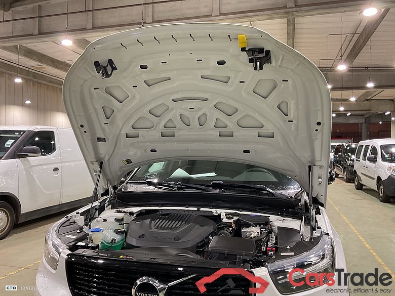 VOLVO XC40 1.5 T4 RECHARGE GEARTRONIC R-DESIGN #6
