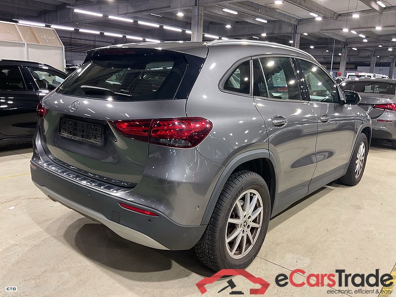 MERCEDES-BENZ CLASS GLA DIESEL (H247) GLA 200 d Business Solution #4