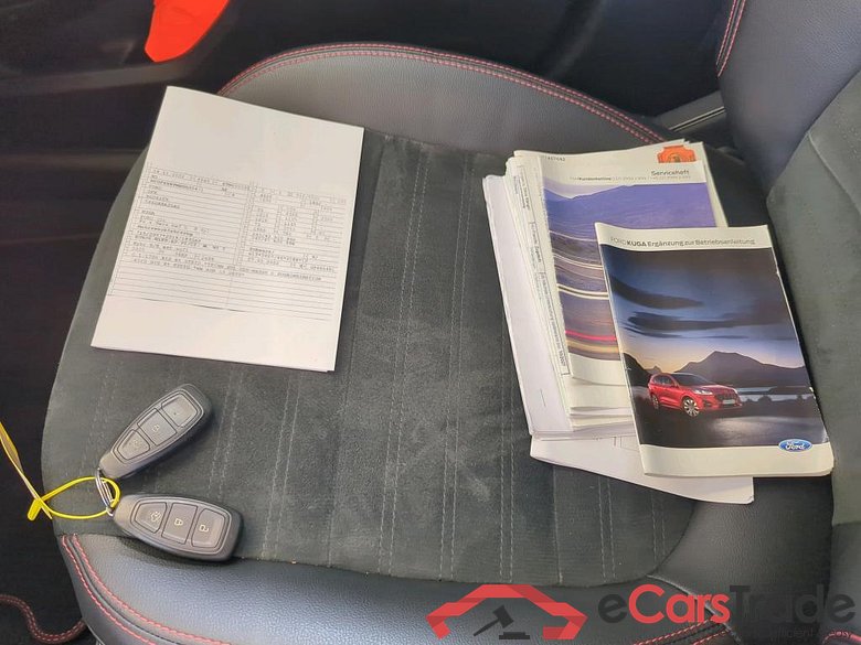 Kuga Plug-In Hybrid ST-Line X 2.5 165KW ATV E6d #3