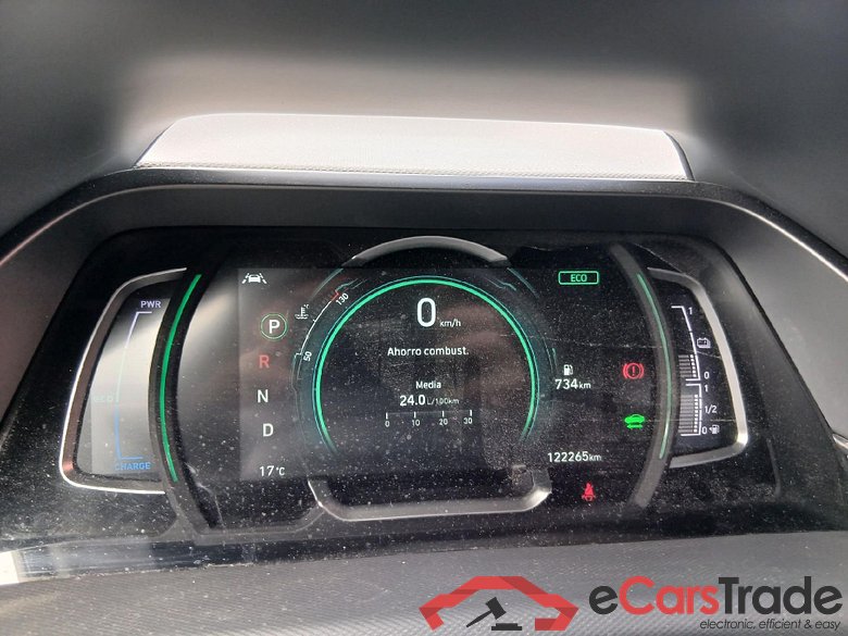 HYUNDAI IONIQ / 2019 / 5P / berlina con portón 1.6 GDI HEV Tecno DCT #4