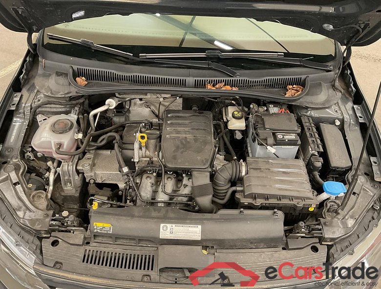 VOLKSWAGEN Polo Polo IQ Drive 1.0 48 kW (65 ch) 5 vitesses manuel #5