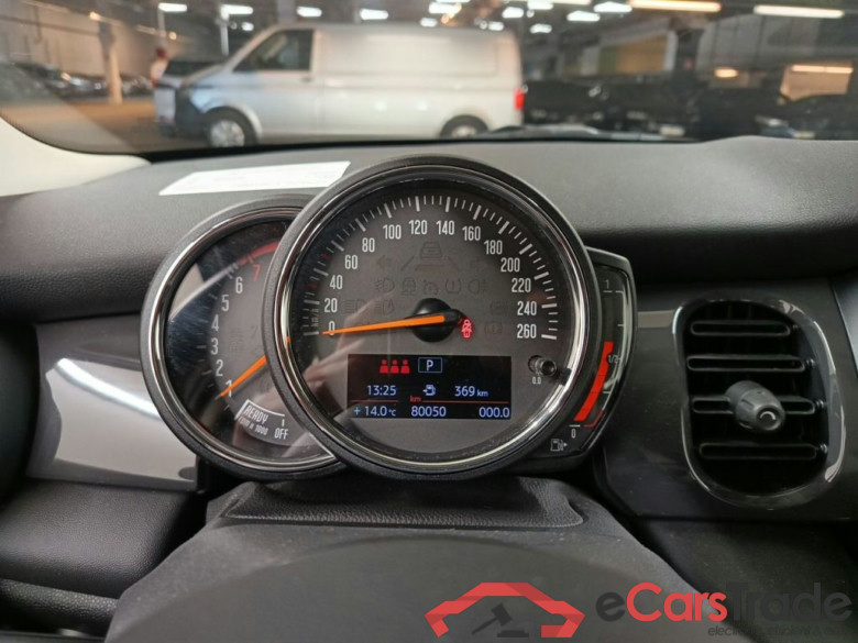 Mini 5 door One Aut. 5d #6