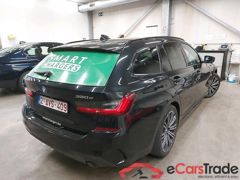 BMW 330e Plug-In Hybrid M-Sport Aut. LED-Xenon LC-Pro Ambient Navi 1/2 Sport-Leather-Alcantara KeylessGo Camera Klima PDC ... #2