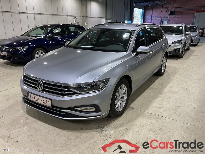 VOLKSWAGEN PASSAT VARIANT DIESEL - 2019 1.6 TDi SCR Style Business DSG #1