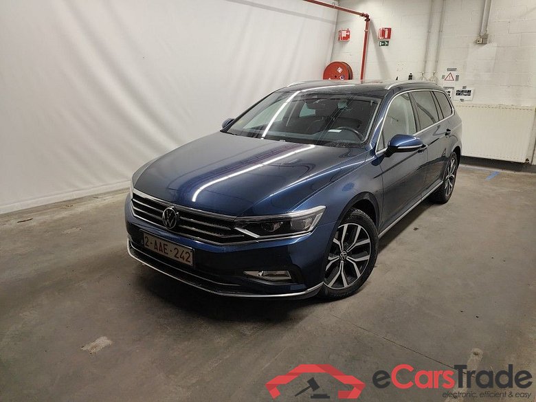Volkswagen Passat Variant 2.0 TDI SCR 110kW Elegance Business 5d