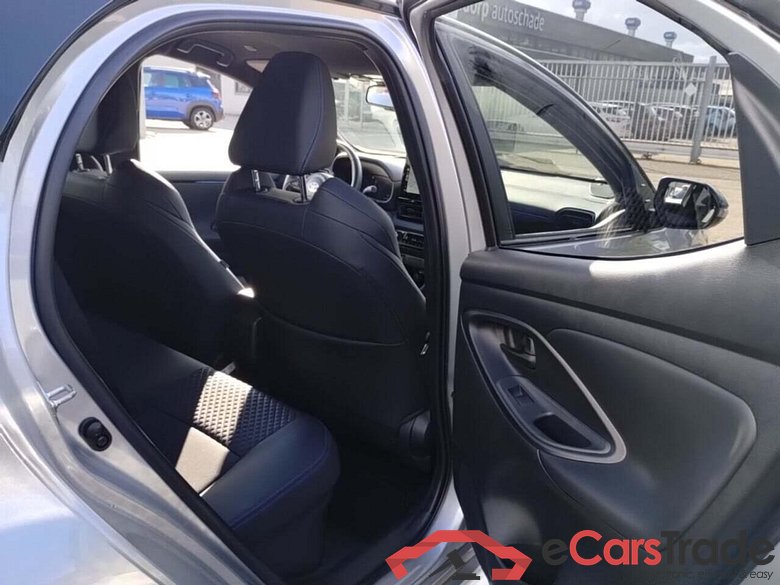 TOYOTA YARIS 1.5 Hybrid 130 Launch Edition #5