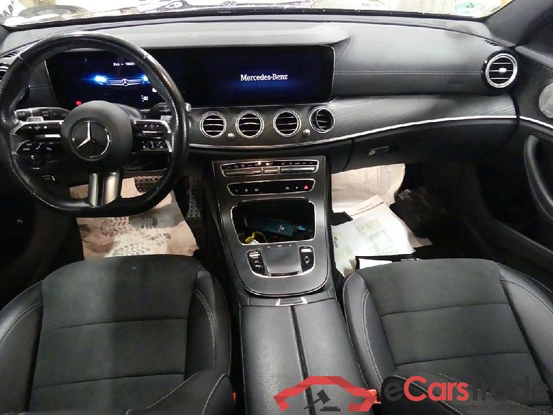 E -Klasse T-Modell E 300 de 4Matic (213.211)AMG 2.0 AMG Line 225KW AT9 E6d #3