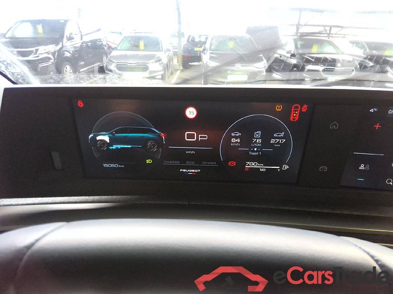 Peugeot 5008 Allure 5008 Hybrid 145 ch e-DCS6 #4