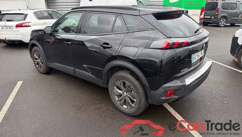 Peugeot 2008 Style 1.2L PureTech 100 S&S (BVM6) #3