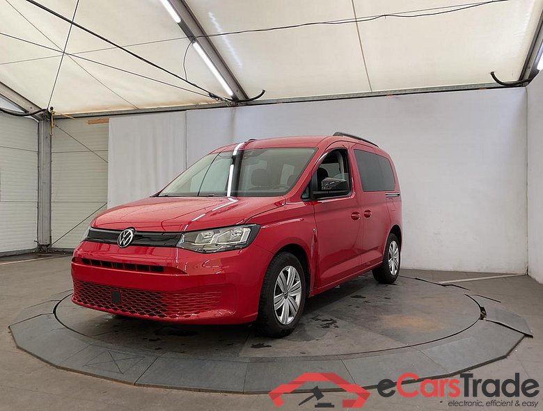 VOLKSWAGEN Caddy Caddy Drive 5 places 1,5 l TSI EU6 84 kW Empattement Court