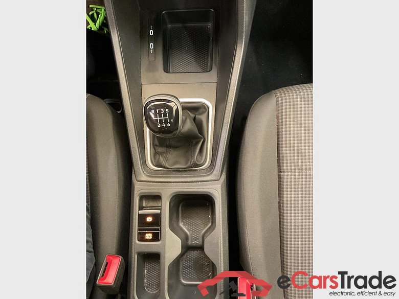 VOLKSWAGEN Caddy Caddy Drive 5 places 1,5 l TSI EU6 84 kW Empattement Court #3