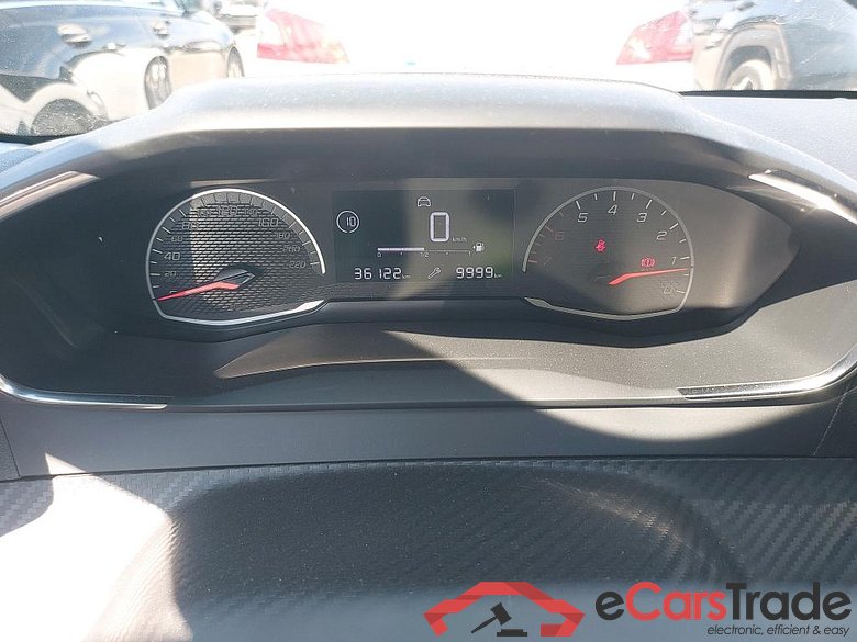 PEUGEOT 208 / 2019 / 5P / berlina con portón PureTech 55kW (75CV) Like #4