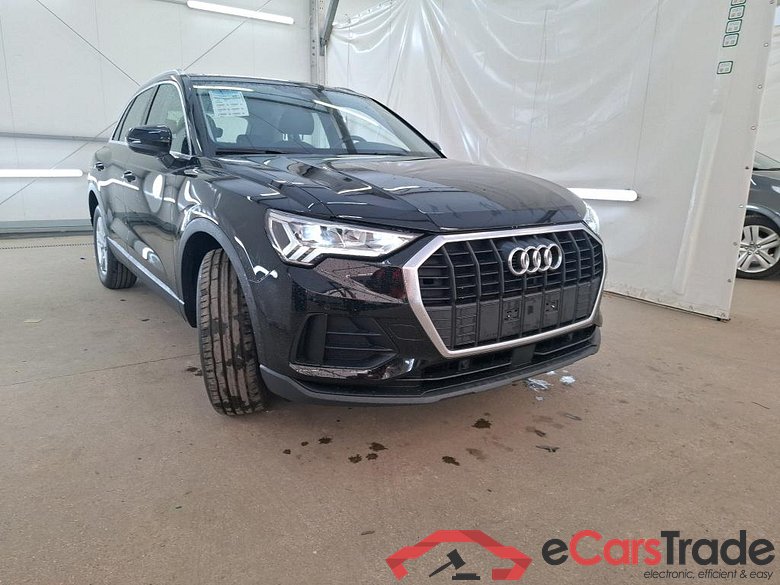 AUDI Q3 / 2018 / 5P / SUV 45 TFSI E 245 S TRONIC BUSINESS LINE (ex L389) #4