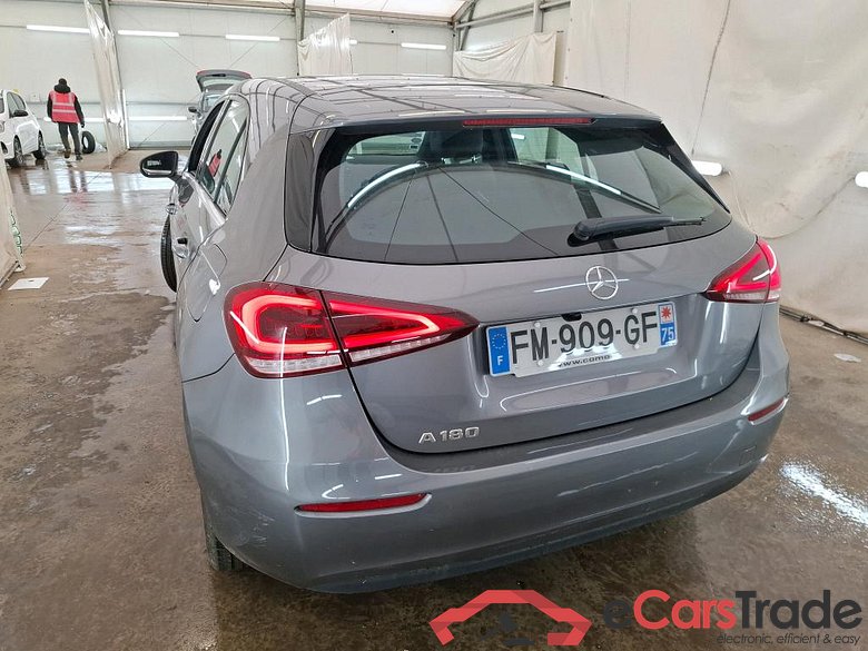 MERCEDES-BENZ Classe A Compact / 2018 / 5P / Berline A 180 Style Line #2