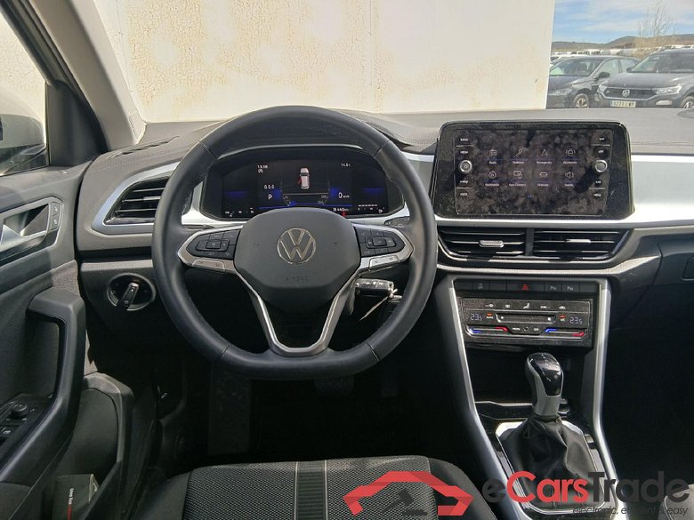 VOLKSWAGEN T-Roc / 2021 / 5P / todoterreno Life 1.5 TSI 110kW (150CV) DSG #3