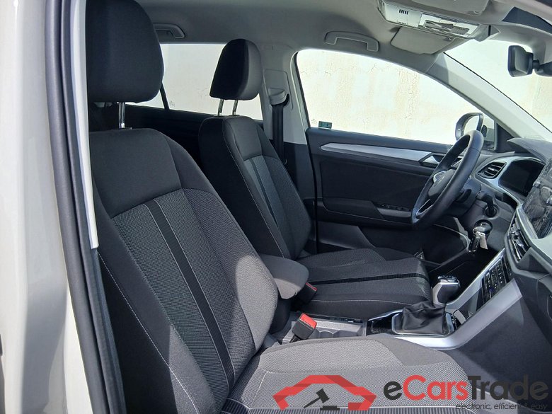 VOLKSWAGEN T-Roc / 2021 / 5P / todoterreno Life 1.5 TSI 110kW (150CV) DSG #6