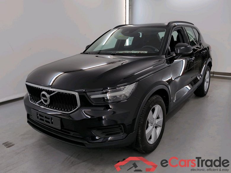VOLVO XC40 1.5 T2 MOMENTUM CORE