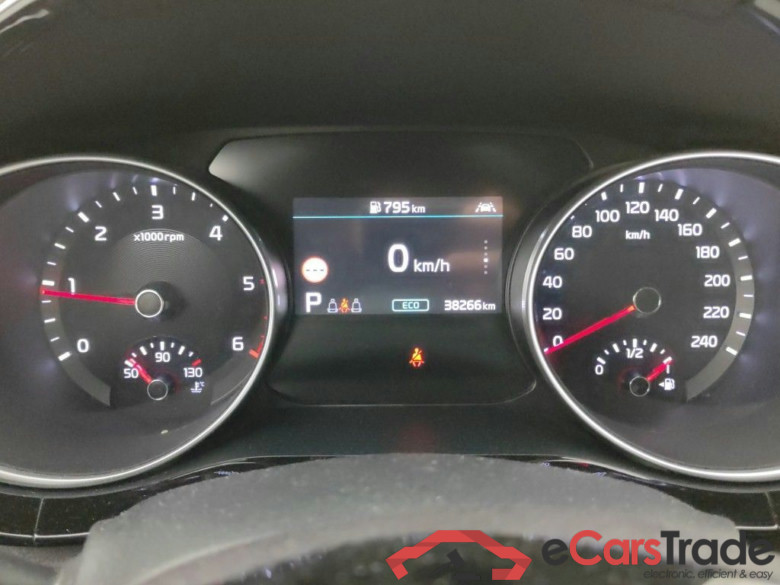 KIA XCeed 1.6 CRDi 136 MHEV DCT More 5d #6