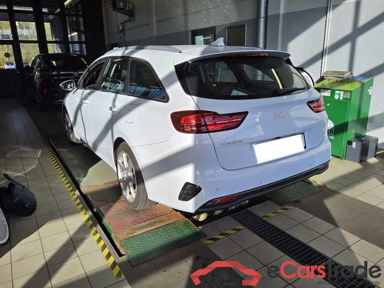 Kia Ceed Sportswagon (CD)(2018->) DE - Kb5 1.5 T-GDI EU6d, Spirit (EURO 6d), (Facelift) 2021 - 2024 #4