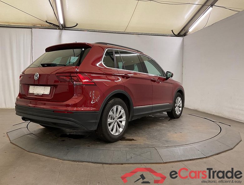VOLKSWAGEN Tiguan 1.4 TSI ACT 110 kW (150 ch) 6 vitesses DSG #2