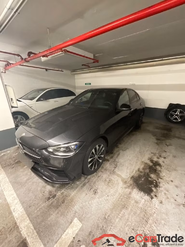 MERCEDES-BENZ C-Klasse Plug-in Hybrid C 400 e 4Matic 9G-TRONIC AMG Line Advanced 4d 185kW