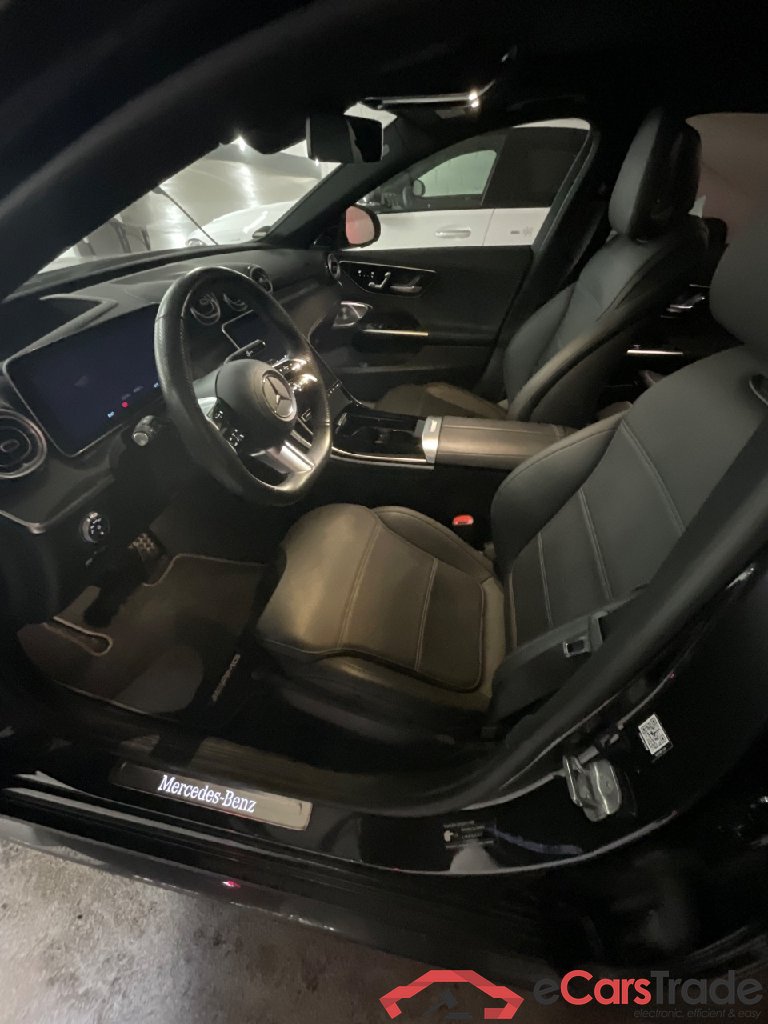 MERCEDES-BENZ C-Klasse Plug-in Hybrid C 400 e 4Matic 9G-TRONIC AMG Line Advanced 4d 185kW #4