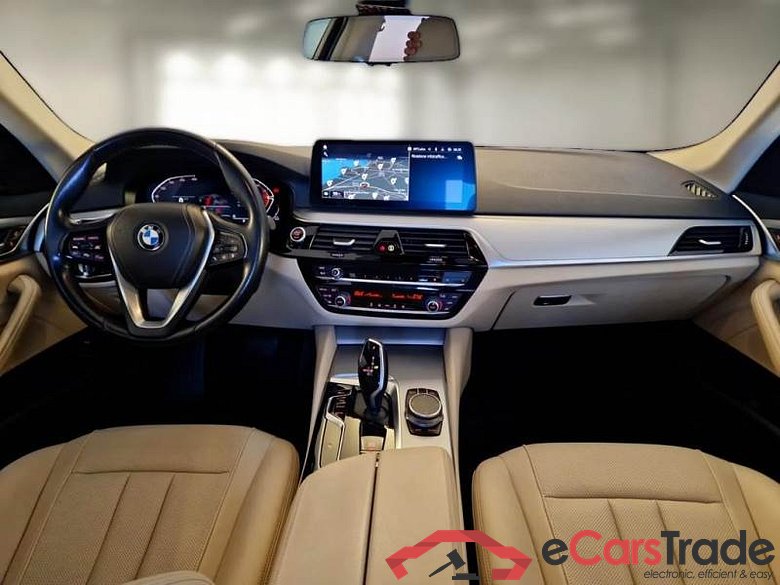 BMW SERIE 5 / 2020 / 4P / BERLINA 520D AUT BUSINESS MH48V #3