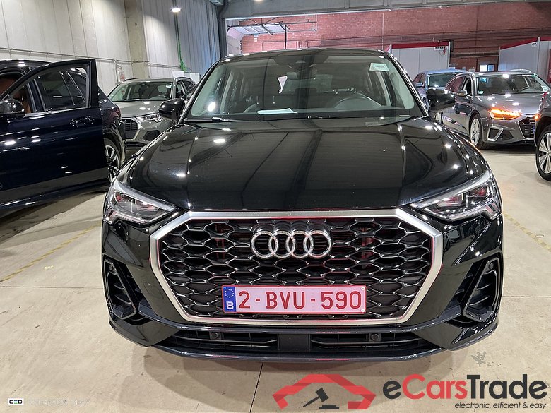 AUDI Q3 Sportback 1.4 45 TFSI E S TRONIC #2