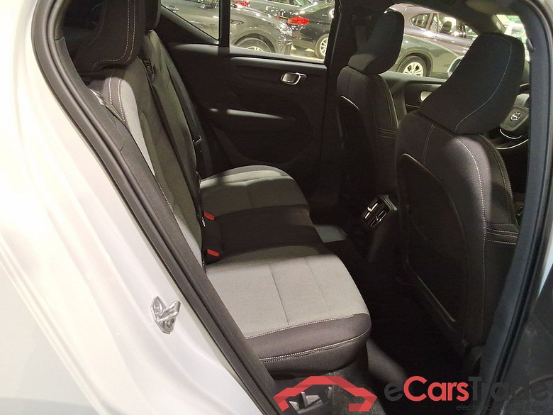 VOLVO XC40 1.5 T5 RECHARGE GEARTR. INSCRIPTION EXPR #5