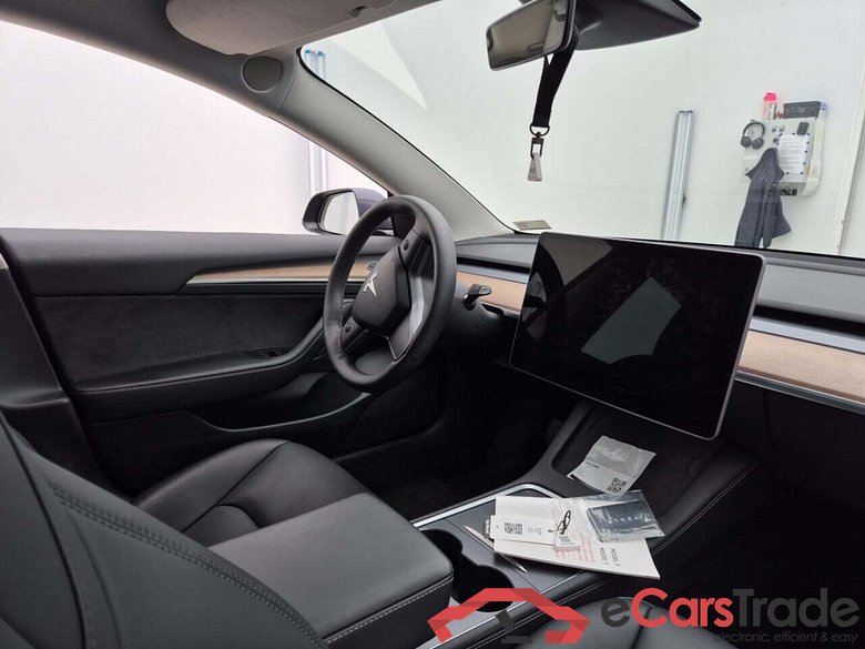 TESLA MODEL 3 STANDARD RANGE PLUS #3