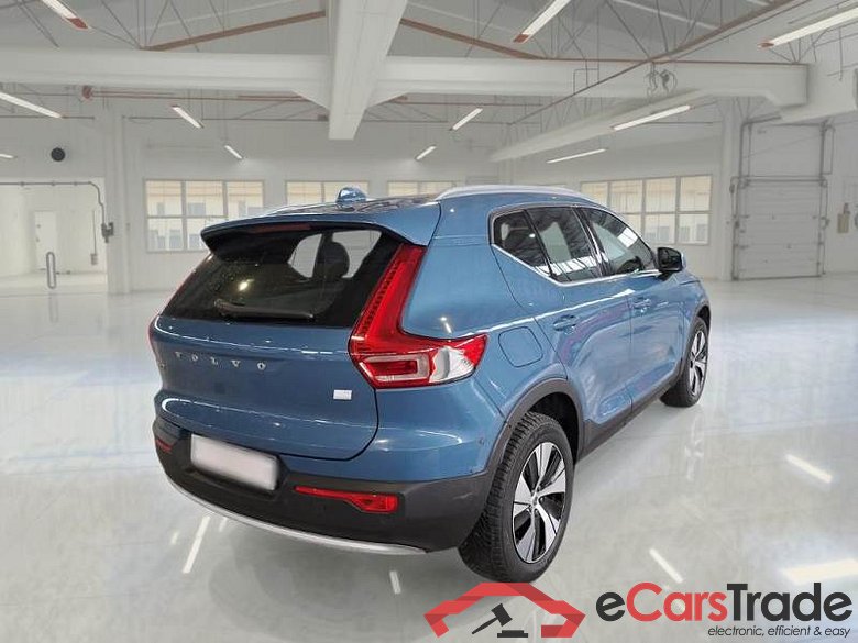 VOLVO XC40 / 2021 / 5P / SUV T4 RECHARGE PLUG-IN AUTO CORE #2